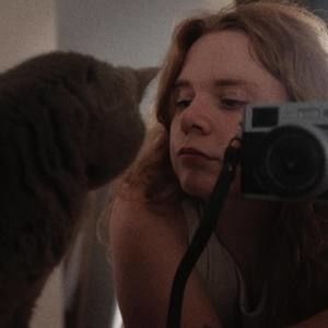 Meet your Posher, Elise